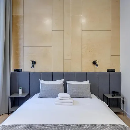 Centrooms Kropivnizkogo Mini-hotel Kiev