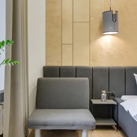 Centrooms Kropivnizkogo Mini-hotel Hotel