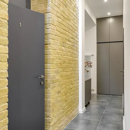 Hotel Centrooms Kropivnizkogo Mini-hotel 3*